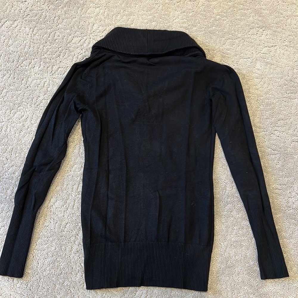 Guess Sweater - Picture 4 of 4